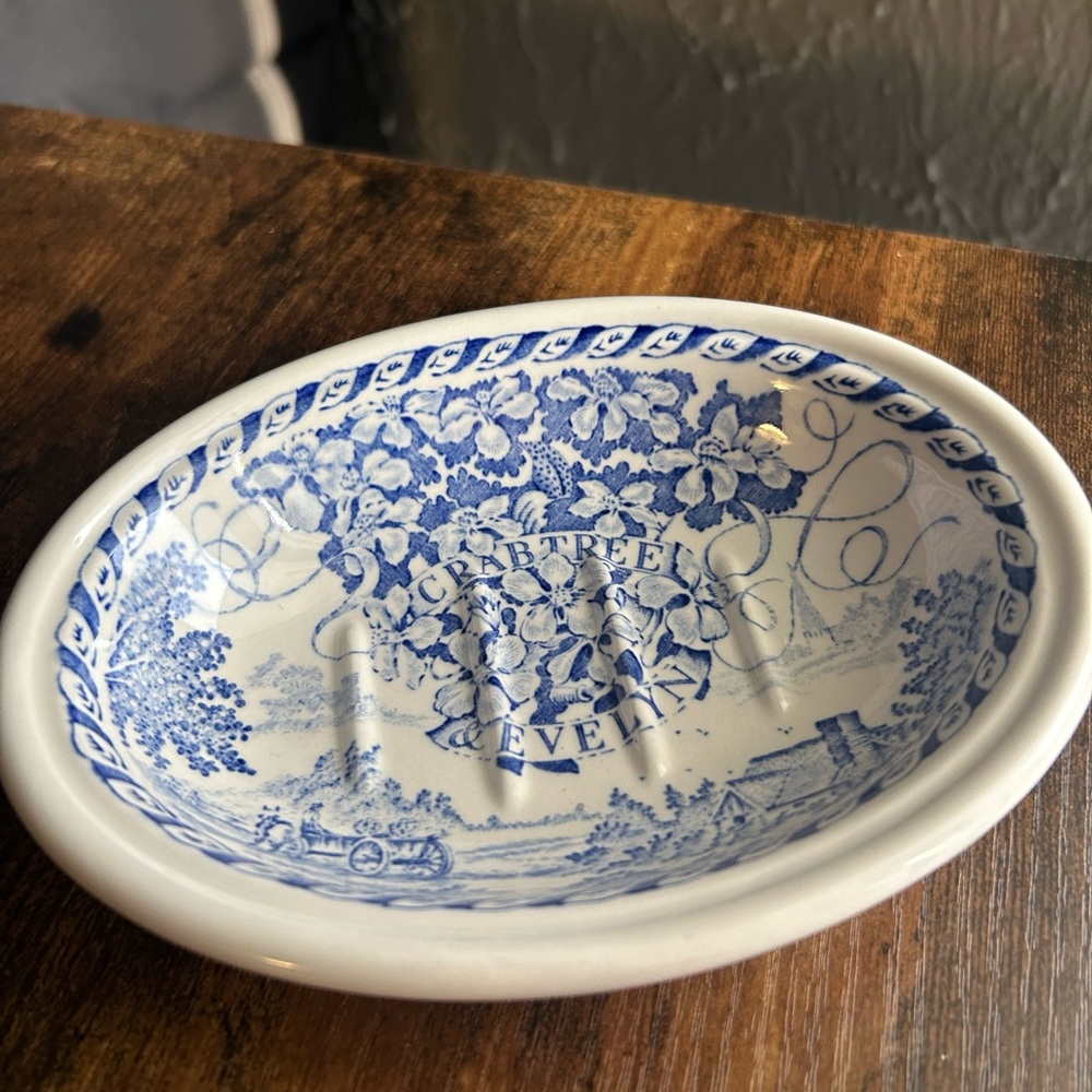 Vintage Mason's Crabtree & Evelyn London England Blue White Soap Dish Floral